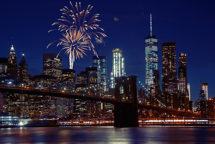 New Year's Eve lights over the Brooklyn Bridge in New York