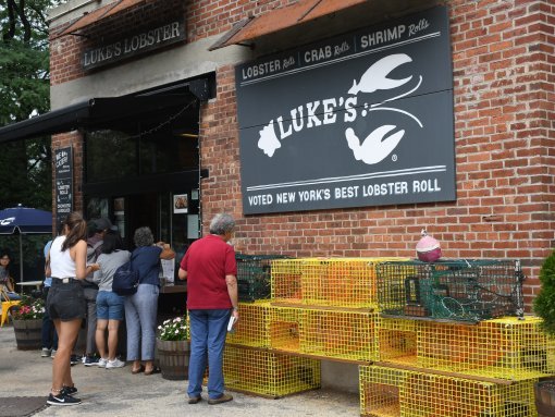 Luke's Lobster - Uno de los famosos puestos de langostas de Nueva York, éste se encuentra a los pies del puente de Brooklyn