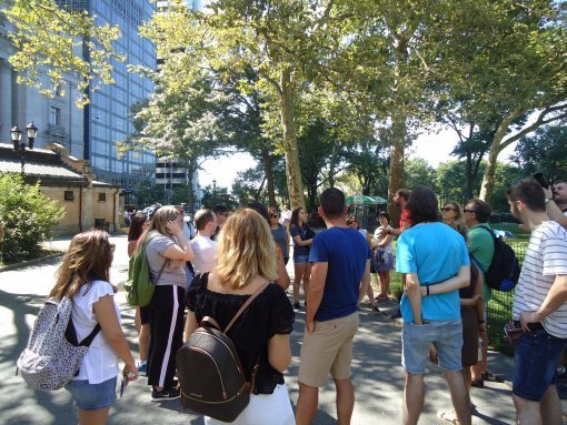 Battery Park - El nombre del parque proviene de la artillería que los neerlandeses y británicos colocaron allí para proteger el puerto